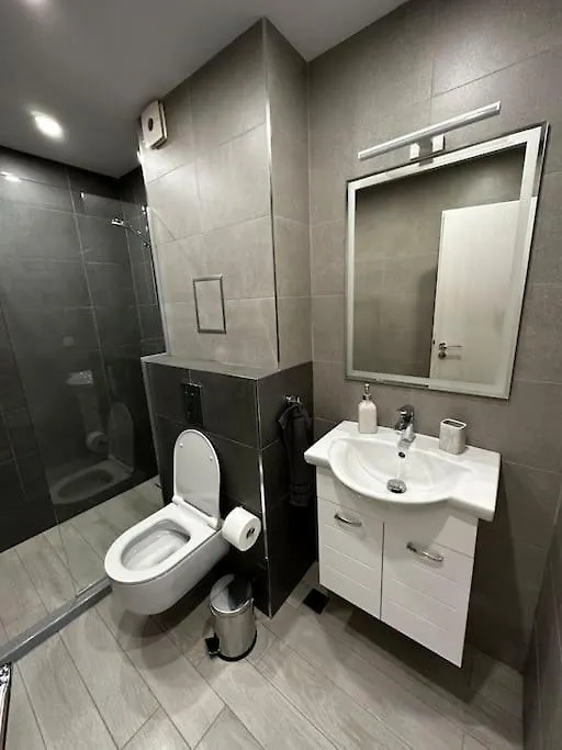 Family And Friends Apartment 소피아