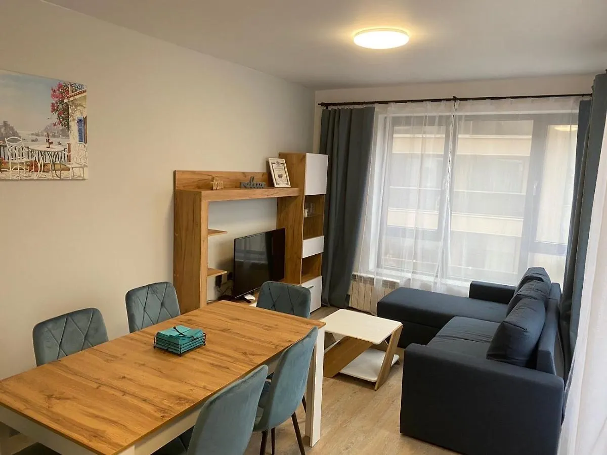 Family And Friends Apartment 소피아 0*,